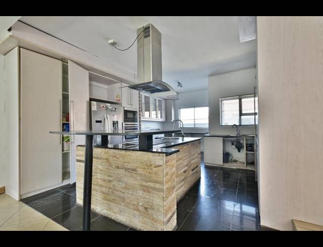 4 BEDROOM HOUSE FOR SALE IN LIEFDE EN VREDE